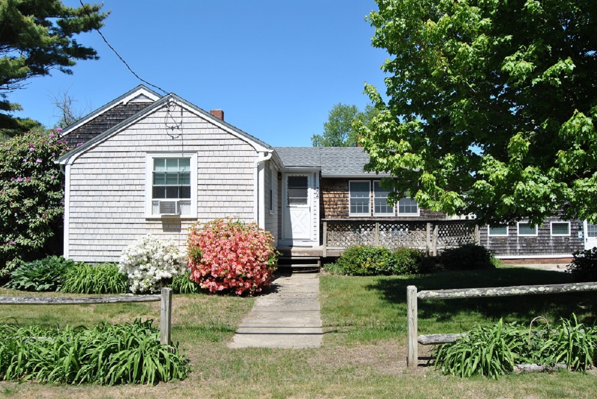 Snug Harbor Beach Rental 1 week left